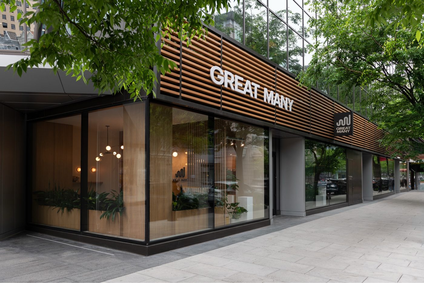 Great Many salon storefront exterior